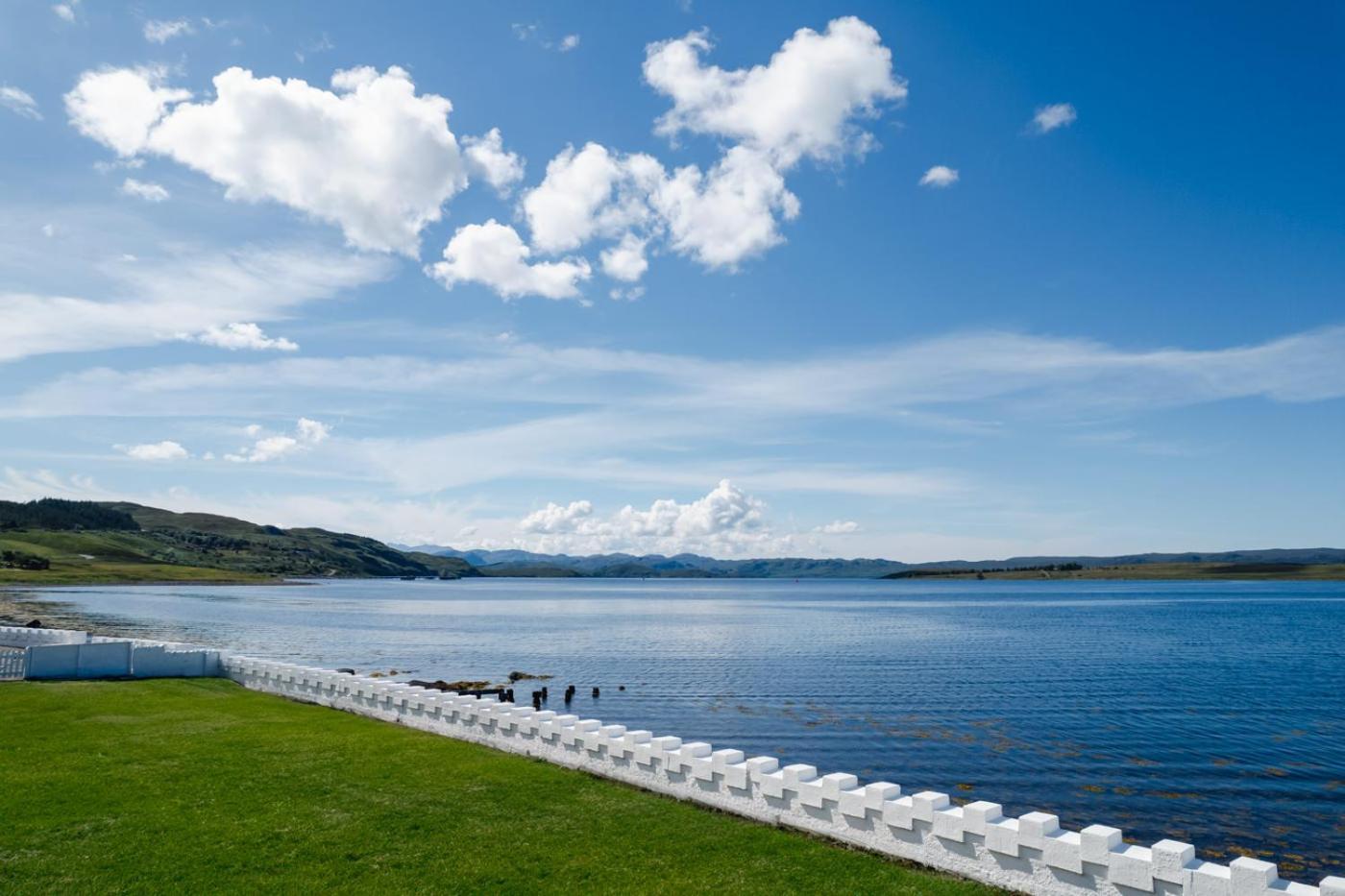 Aultbea Hotel Achnasheen Exteriör bild